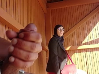 young small fry shocks this muslim girl